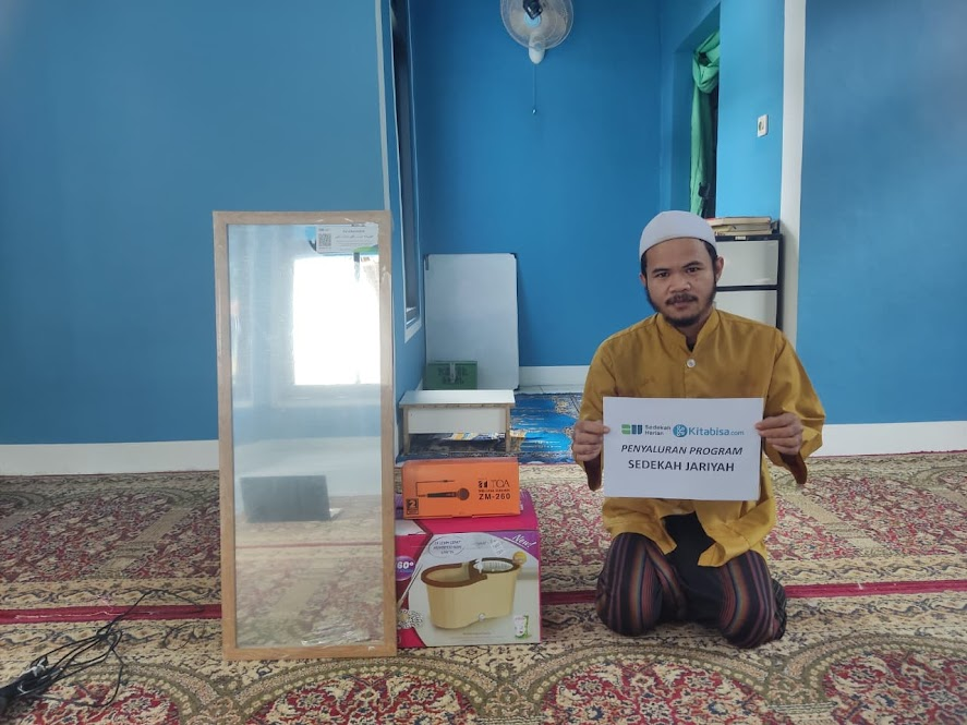 Wujud Kepedulian Umat, Perlengkapan Masjid Disalurkan ke Mushola Nurul Amal